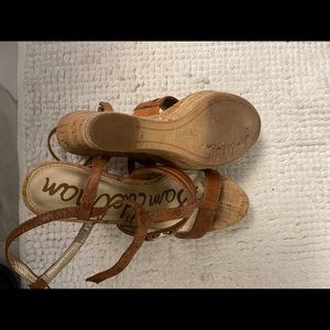 Good for dresses and pants too.